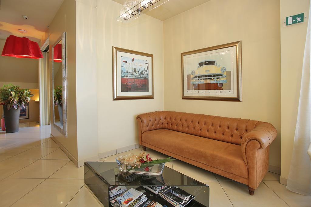 Hotel Touring ฟิโอราโน โมเดเนเซ ภายนอก รูปภาพ